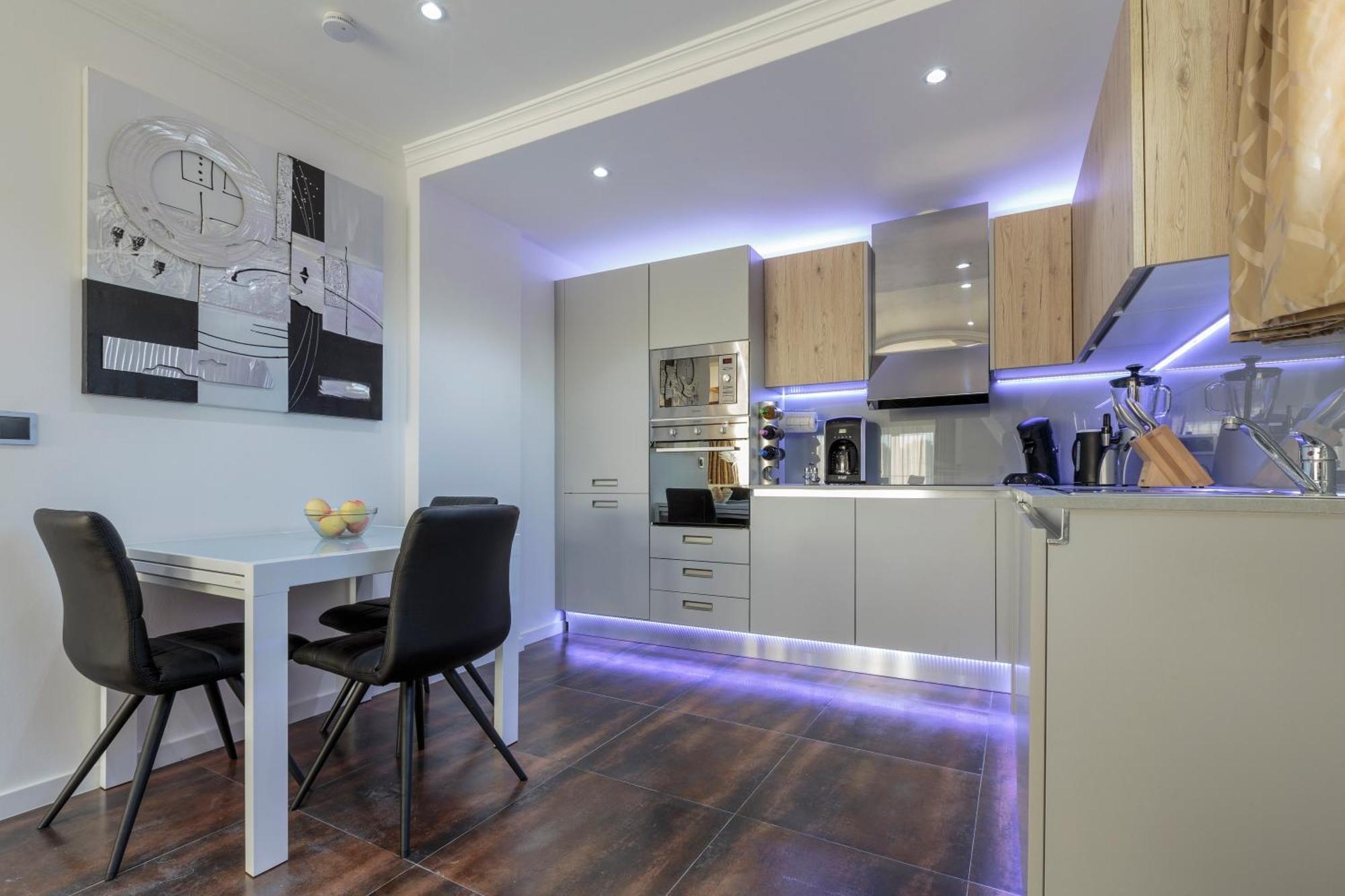 The Queen Luxury Apartments - Villa Vinicia لوكسمبورغ المظهر الخارجي الصورة